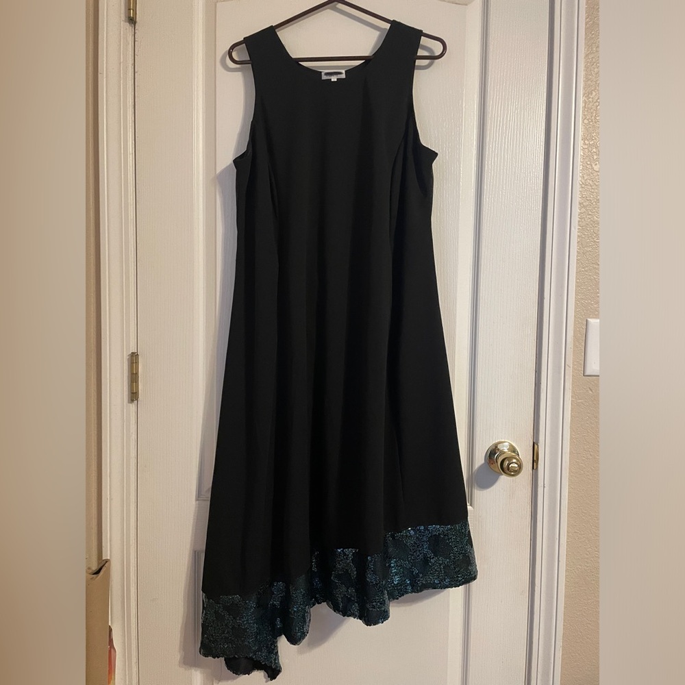 NWOT Kiyonna Black‎ Sleeveless Asymmetric Sequin Hem Midi Dress Plus 0X Pockets